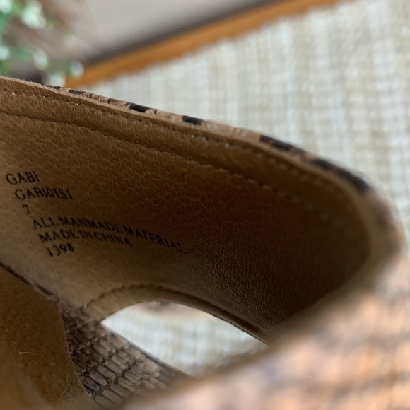 Steve Madden Women’s Gabi Faux Snakeskin Sandals Size 7 - Picture 5 of 9